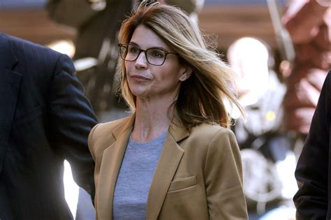 lori loughlin husband plead guilty in college admissions scandal