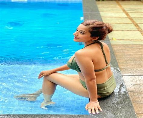 Bhojpuri Star Monalisa Holidaying In Goa Sets Internet On Fire With Her Bikini Pool Pics See