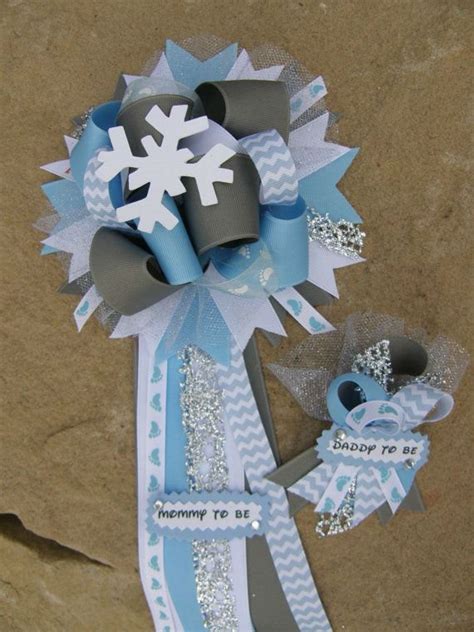 With so many baby shower themes and decorations to pick from, you're sure to find some party inspiration here. 35 Pretty Winter Baby Shower Ideas
