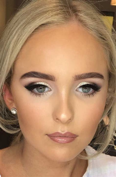 51 Stunning Bridal Makeup Looks For Any Wedding Theme Page 16 Glam