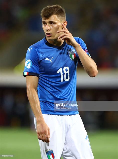 4,467 likes · 71 talking about this. Nicolo Barella of Italy looks on during the 2019... | That ...