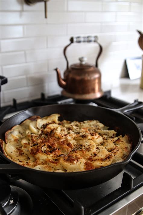 Easy Potato au Gratin made in a cast iron skillet - Lemon Grove Lane