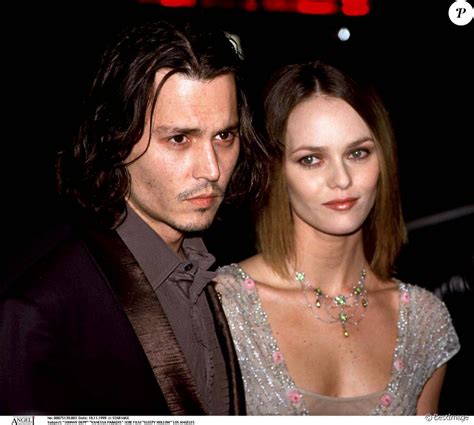Johnny Depp et Vanessa Paradis à Los Angeles en novembre 1999. - Purepeople