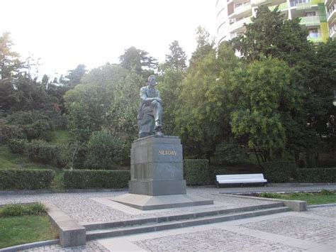 Ap Chekhov Monument Yalta 2021 Qué Saber Antes De Ir Lo Más