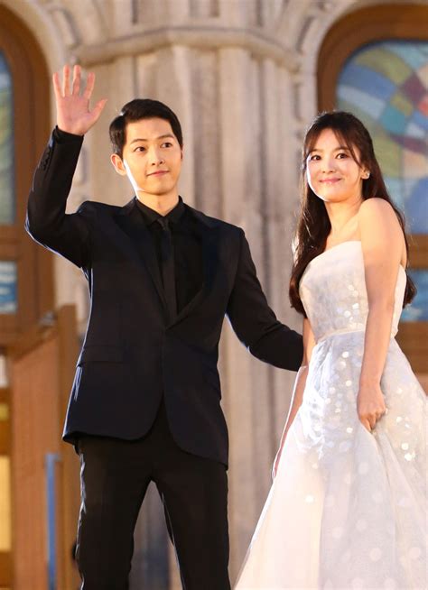 [breaking] song joong ki song hye kyo to get married in october