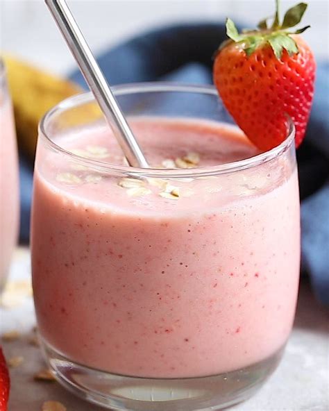 Wake Up To This Refreshing Strawberry Smoothie Recipe With Just 4 Basic Ingredients You Can