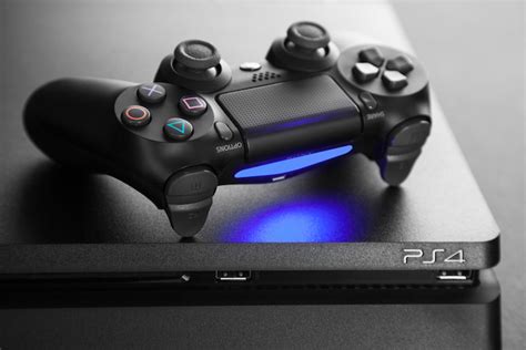 4 (four) is a number, numeral and digit. 5 must haves voor elke gamer: PS4, Xbox One X en meer ...