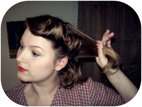 Tutorial Elegant Victory Roll Up Do Va Voom Vintage Vintage Fashion Hair Tutorials And Diy