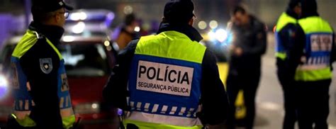 Eládio clímaco entrevista pescador sobre tradição de pesca de arrasto; PSP detém 18 pessoas em megaoperação anti-tráfico de droga ...