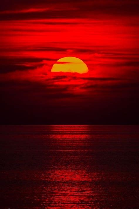 Pin By Khaled Bahnasawy On All In Red Sunset Pictures Landscape