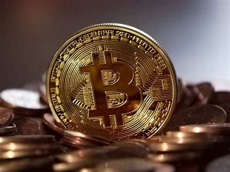 The data suggests that bitcoin has given. Pros And Cons Of Bitcoin Investments