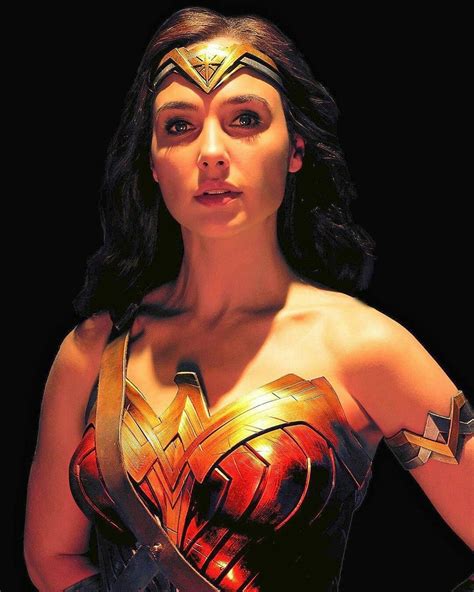 New Official Image Of Gal Gadot In Wonder Woman 1984 2020 Dir Patty Jenkins