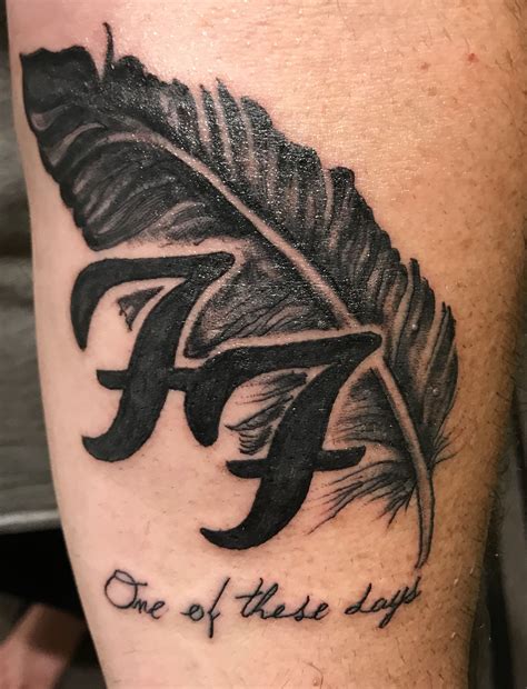 The vanishing tattoo | the webs' biggest list of celebrities with tattoos, tattooed historical figures, supermodels, sports and rock stars all with tattoos, lots of pictures! My Foo fighters tattoo #foofighterstattoo #tattoo # ...
