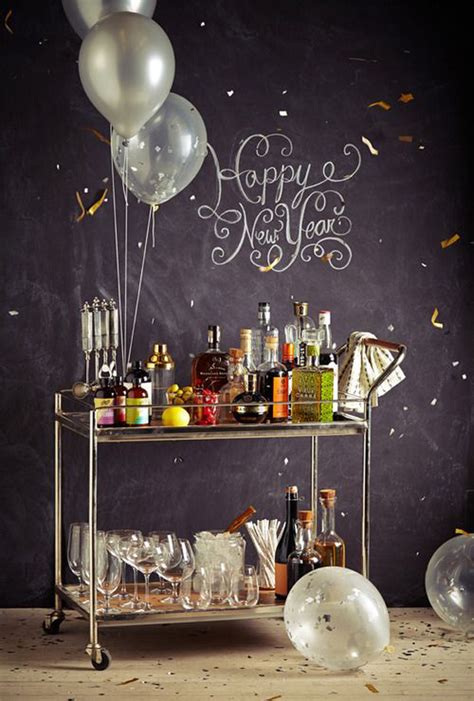 New year is of one of the most important festivals in the whole world. 20 Wonderful New Year Eve Party Ideas | HomeMydesign