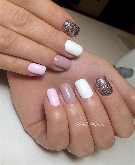 Lábujjköröm nyári körmök szép körmök manikűr. Карамельки 🍭 | Shellac körömlakk, Körömötletek, Körmök