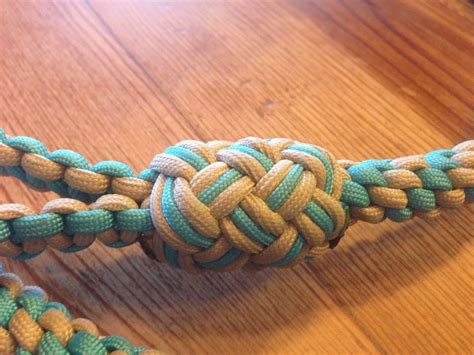 The tutorial below is done for a large dog, so our collar ends up being a whopping 20″! Dog Leash (With images) | Paracord dog leash, Paracord dog collars, Dog grooming diy