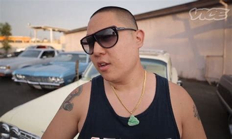 • eddie huang is a restaurateur, food personality, sandwich hack, former lawyer, and the host of huang's world on viceland. ID on the sunglasses Eddie Huang is wearing ...