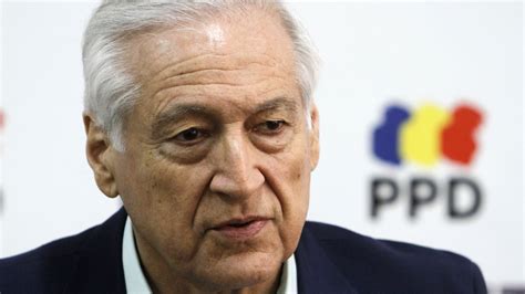 Hablamos con él en canal 24 horas. Heraldo Muñoz: La gente me pide que sea candidato ...