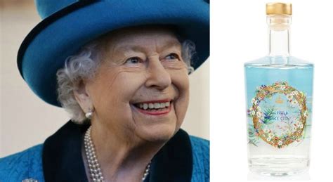 Queen Elizabeth Selling Buckingham Palace Gin Proceeds Go To Royal Collection Trust Celeb