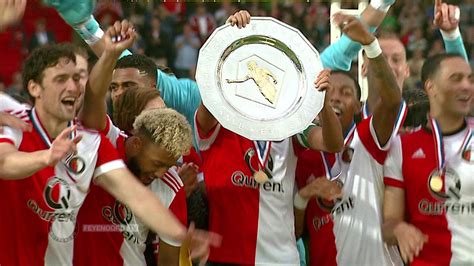 Tot 1996 stond deze titel bekend als de nederlandse supercup en ptt telecom cup. Uitreiking Johan Cruijff Schaal voor Feyenoord - YouTube
