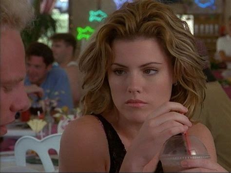 Kathleen Robertson Kathleen Robertson Beverly Hills Movie Fashion