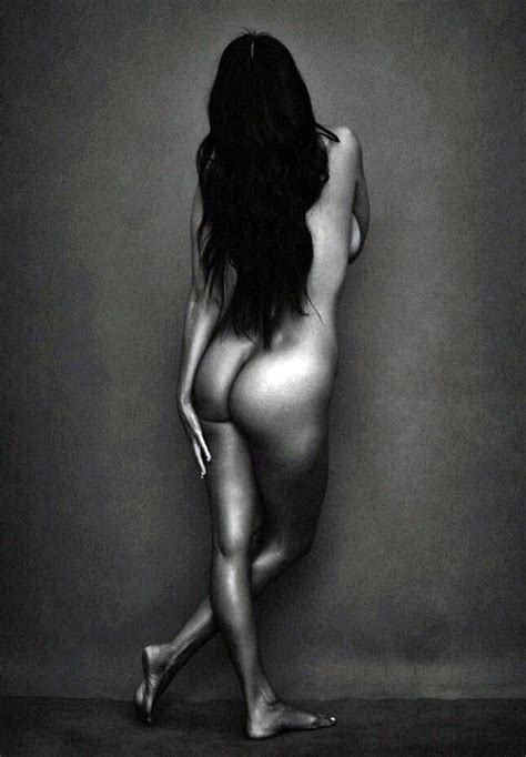 Naked Kourtney Kardashian Added 04212018 By Ka