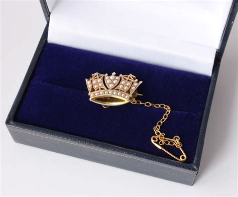 J W Benson 9ct Gold Seed Pearl Royal Naval Crown Brooch Navy Tie Pin