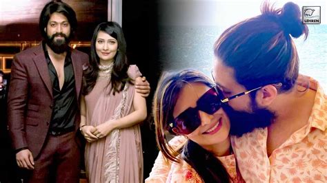 Kgf Actor Yash And Radhika Pandits Cute Love Story