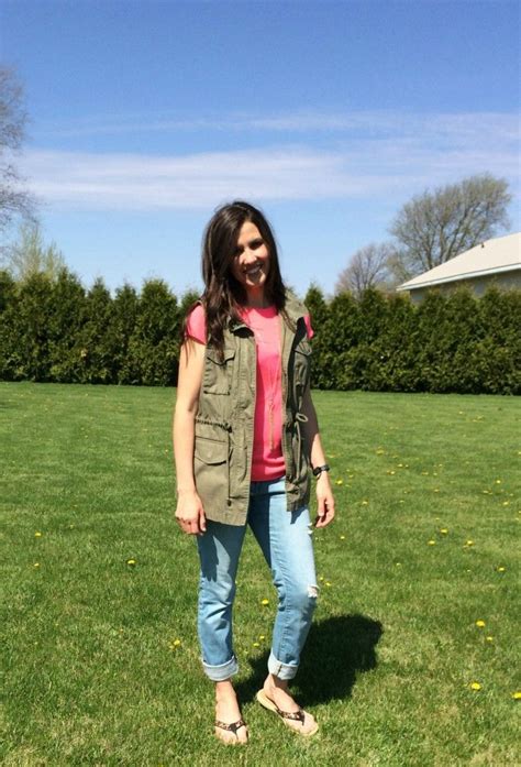 Green Utility Vest Distressed Jeans Pink Tee And Sandals Outfit Vest