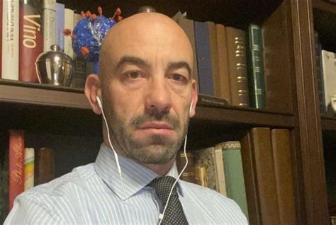 Professore ordinario unige direttore clinica malattie infettive. Coronavirus, Bassetti: "I catastrofisti negano che si sia ...