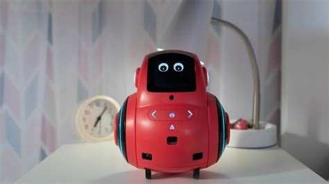 This Ai Kids Robot Helps Your Child Learn Through Conversation