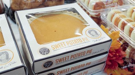 Viral Review Triggers Run On Patti Labelle Pies At Walmart Abc7 Chicago