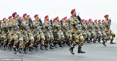 India Honours Its Soldiers On Army Day Daily Mail Online