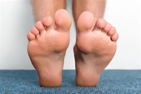How To Prevent Smelly Feet Errol Gindi Dpm Podiatrist