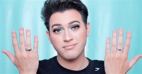 manny gutierrez becomes first male face of maybelline s campaign