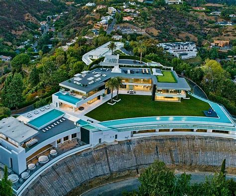 There Are Large Homes And Then The One In Bel Air A 340 Million