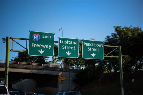 Highway Sign Scene Of Hawaii By Wavees