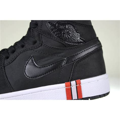 The parisian football club looks to add its touch to the shoe with color and. 2018 FIFA World Cup Air Jordan 1 Paris Saint-Germain AR3254-001, Jordan Sneakers, Jordan Shoes