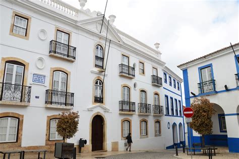 Ventura ramalho, 42 anos, residente em vila nova de milfontes, é o candidato do bloco de esquerda à presidência da assembleia municipal de odemira nas autárquicas deste ano. Odemira aprova orçamento de 32,6 milhões de euros para 2018
