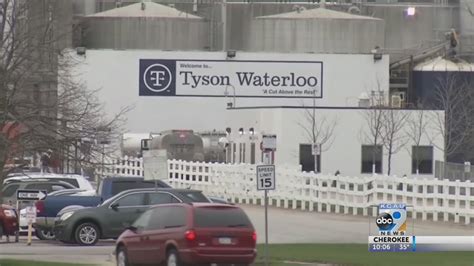 Waterloo Tyson Plant Sees Increasing Covid 19 Cases Youtube