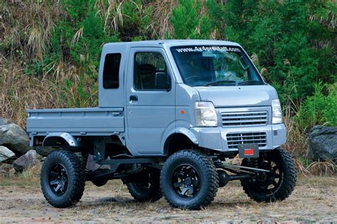 A Little Off Topic Custom 1300cc Suzuki Carry Kei Pickup With An 10