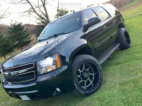2010 Chevrolet Tahoe With 20x12 44 Anthem Off Road Gunner And 31 10