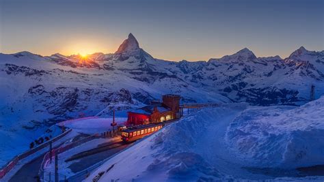 Suiza Alpes Montañas Cielo Puesta Del Sol Invierno Fondos De