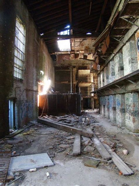 Photos Of An Abandoned Prison 46 Pics