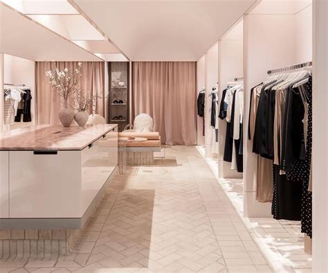 3 Fashion Boutiques With Inspiring Interiors Luxury Boutique Interior