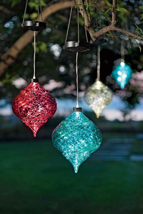 20 Jumbo Outdoor Christmas Ornaments