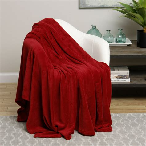 Ultra Soft Red Design Twin Size Microplush Blanket