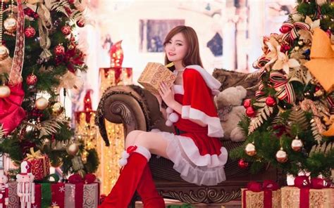 Romantic Ts For Christmas Asian Women Will Love • Asiandate Ladies