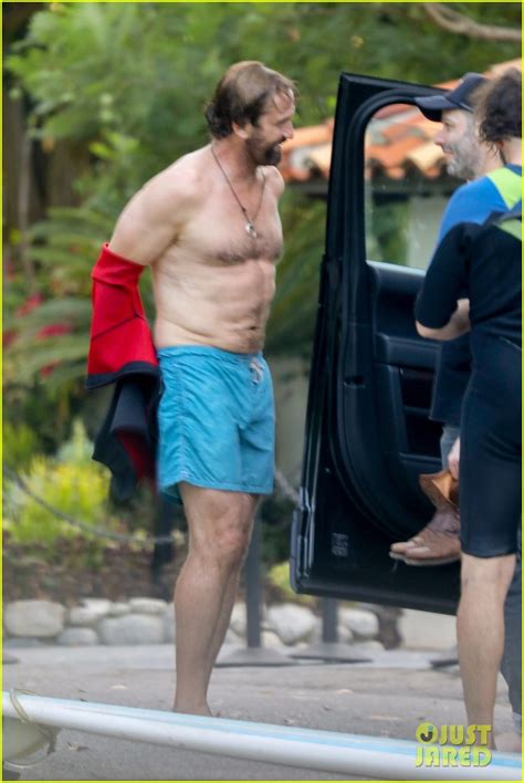 photo gerard butler shirtless after surf session 11 photo 4352576 just jared entertainment