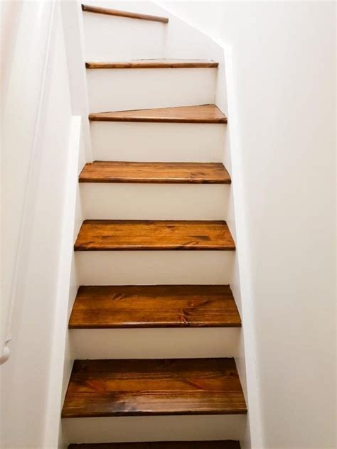 To refinish stair treads, the old finish will need to be completely sanded off. Before you start sanding stairs read this - RHWoodFloors.ie